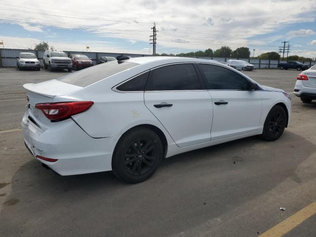 2015 HYUNDAI SONATA SE 5NPE24AF8FH086244