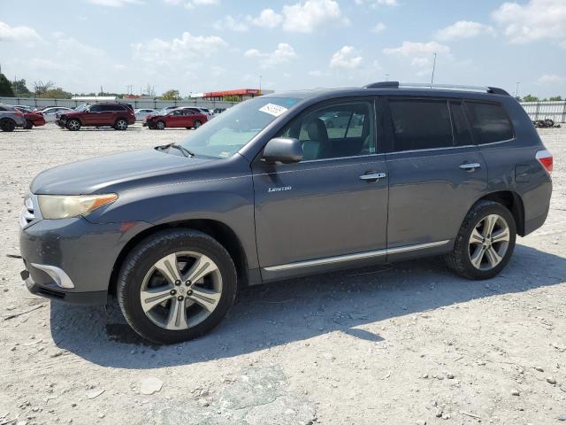 TOYOTA HIGHLANDER