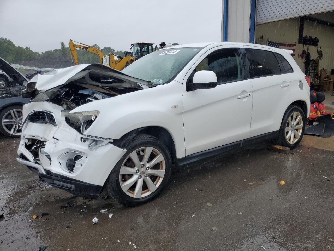 MITSUBISHI OUTLANDER ES