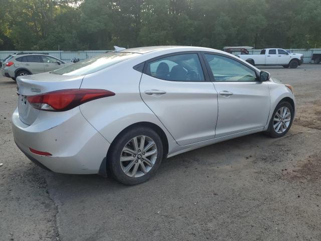 2016 HYUNDAI ELANTRA SE 5NPDH4AE2GH685188