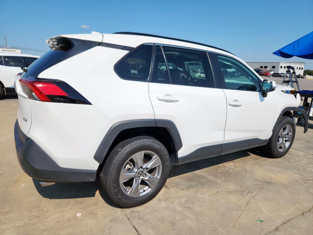 TOYOTA RAV4 XLE