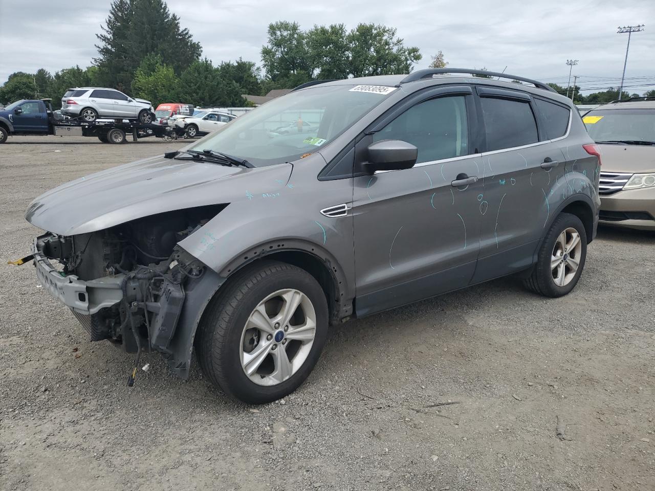 FORD ESCAPE SE