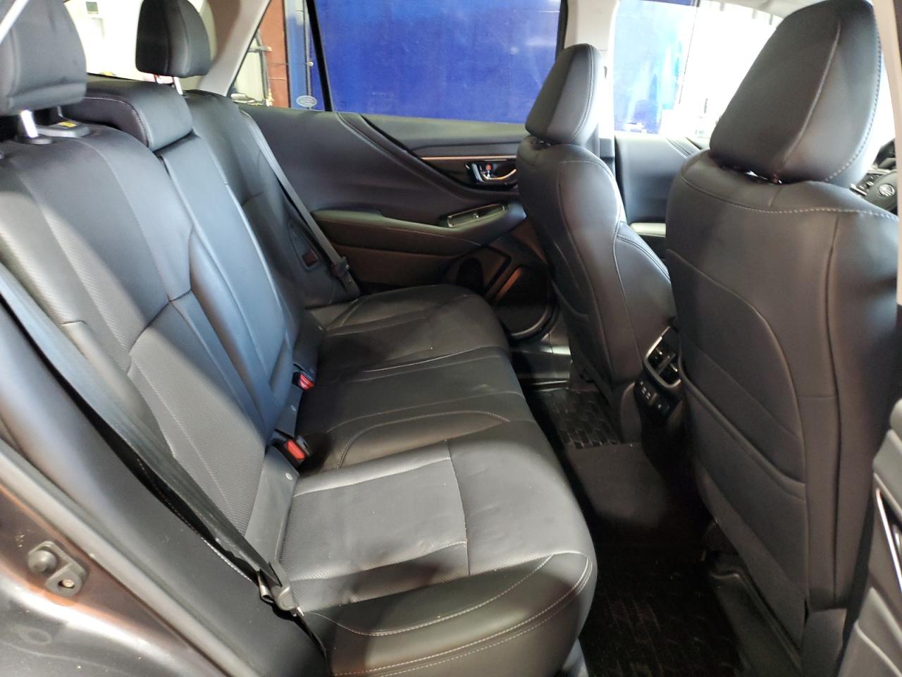 SUBARU OUTBACK LIMITED