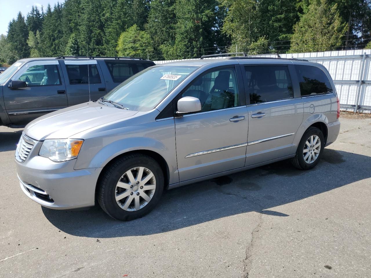 CHRYSLER TOWN & COUNTRY TOURING