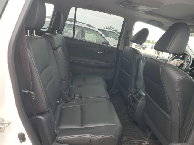 2018 HONDA PILOT TOUR 5FNYF6H98JB002945