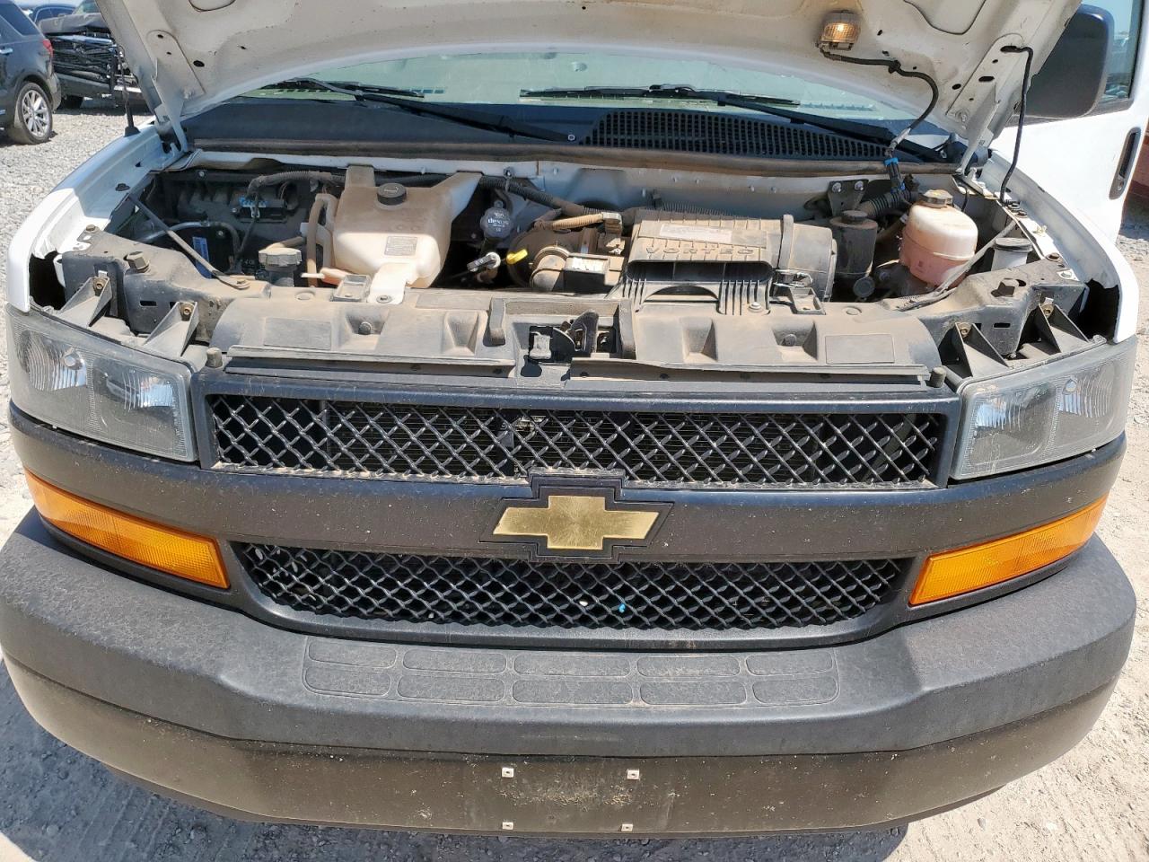 CHEVROLET EXPRESS LS