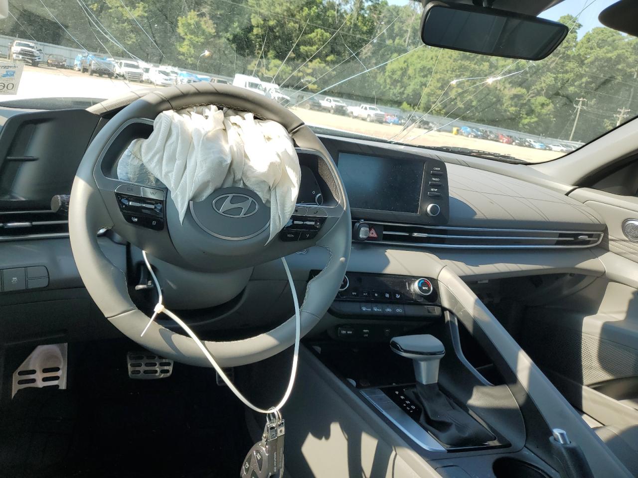 HYUNDAI ELANTRA SEL SPORT