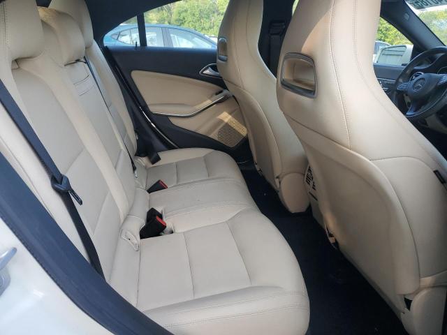 2018 MERCEDES-BENZ CLA 250 4M WDDSJ4GB2JN509201