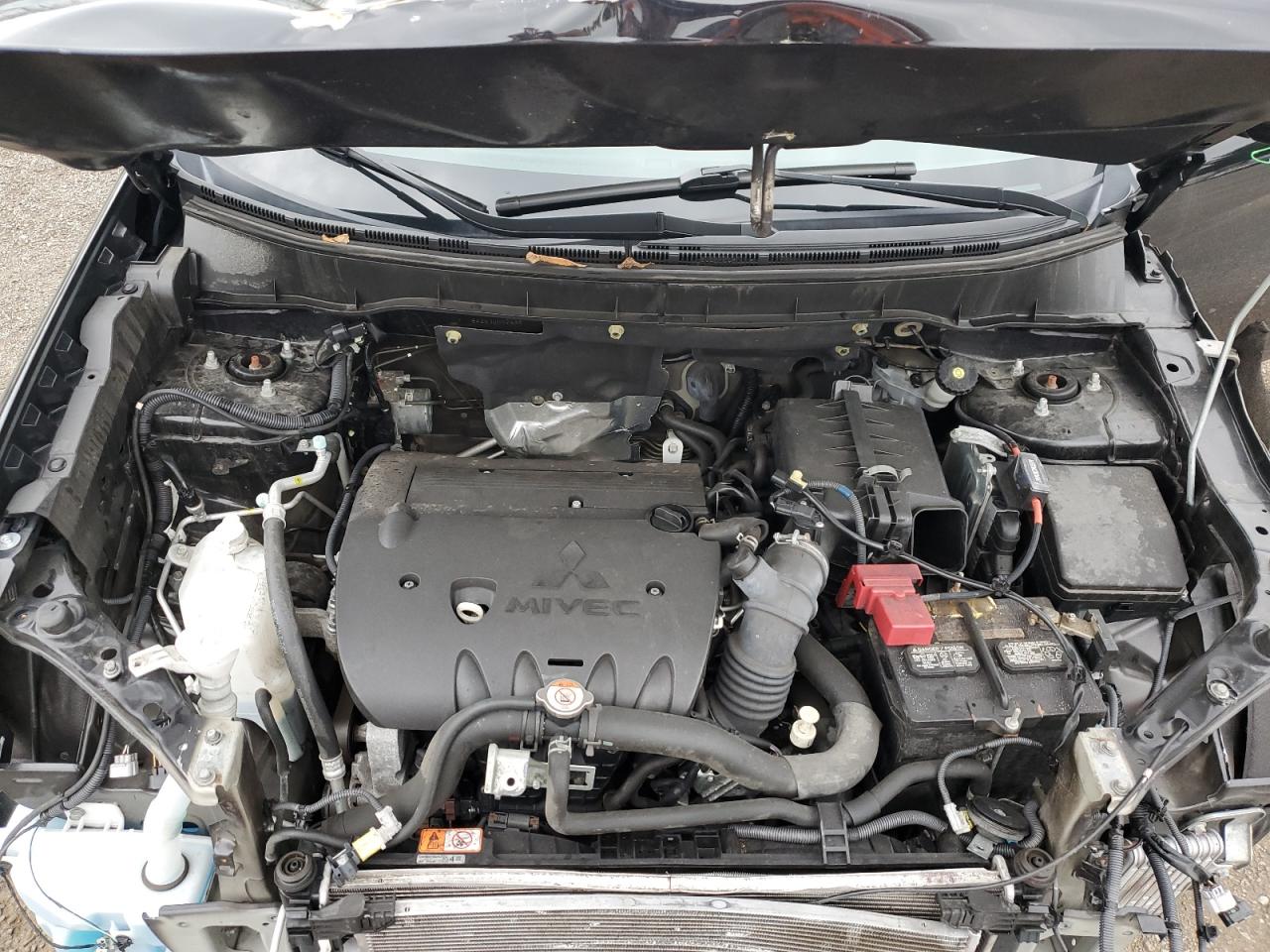 MITSUBISHI OUTLANDER ES