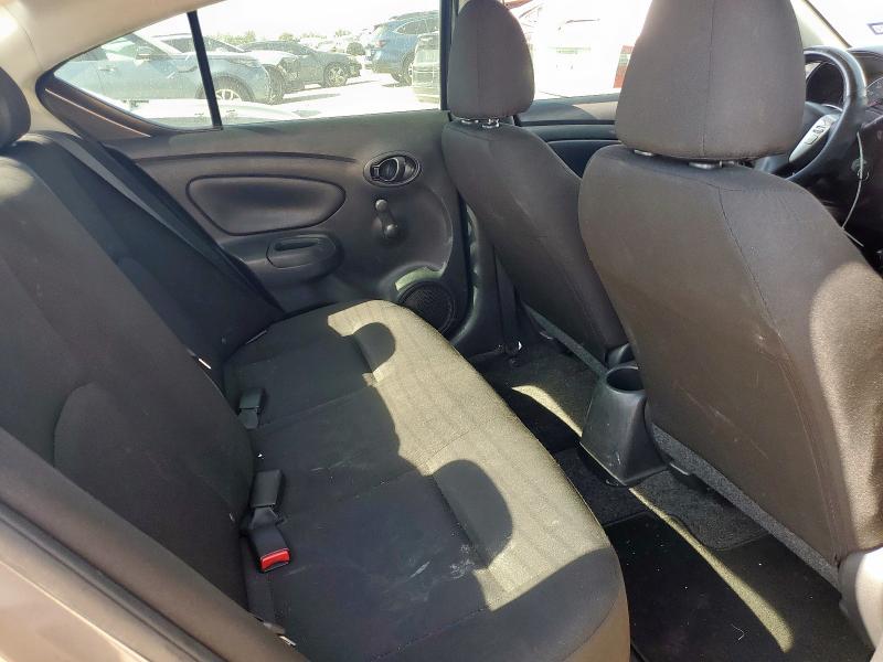 2019 NISSAN VERSA S 3N1CN7AP6KL813838