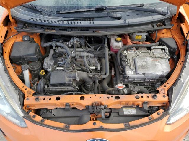 2016 TOYOTA PRIUS C JTDKDTB30G1135957