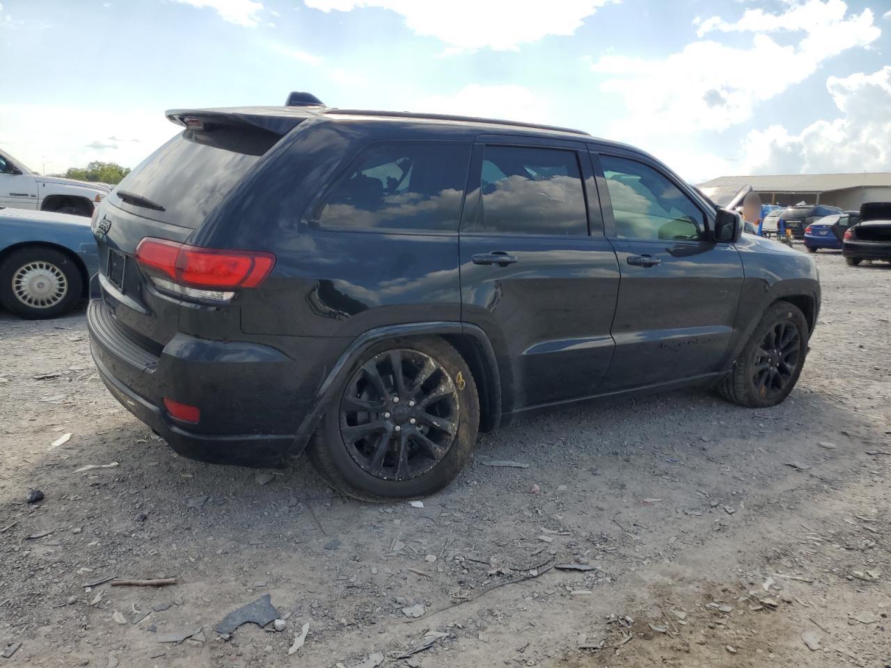 JEEP GRAND CHEROKEE LAREDO