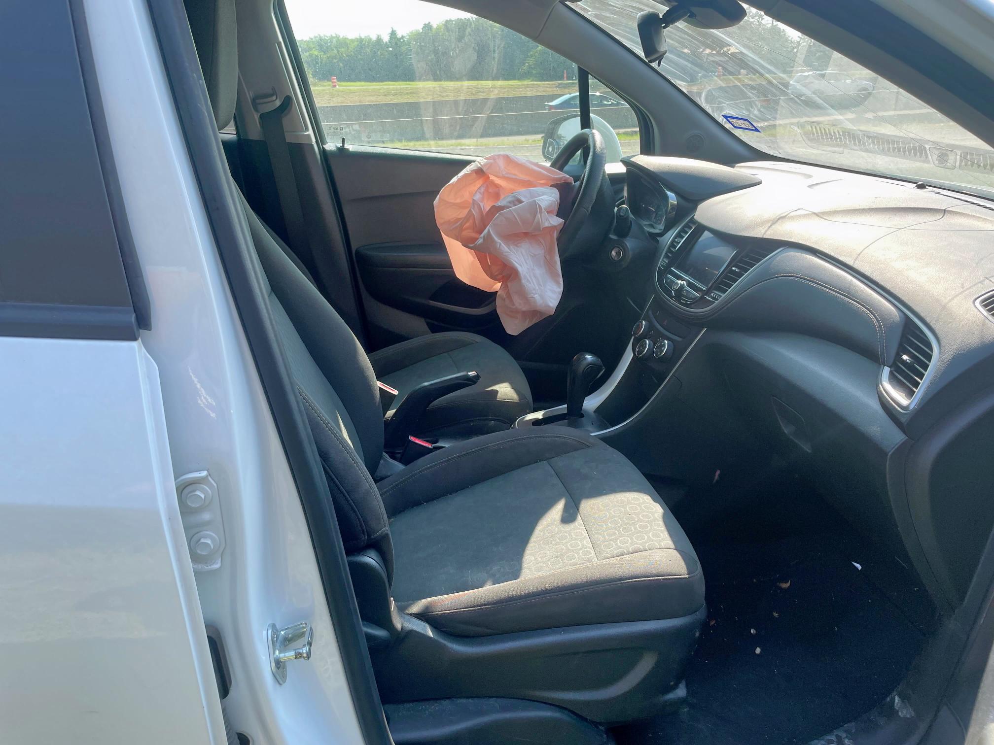 2021 CHEVROLET TRAX LS KL7CJKSB5MB332995