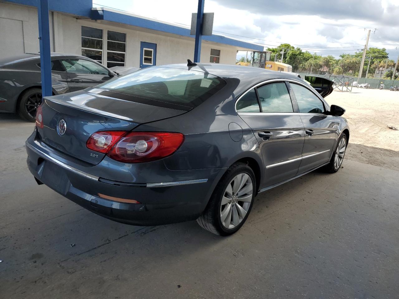 VOLKSWAGEN CC SPORT
