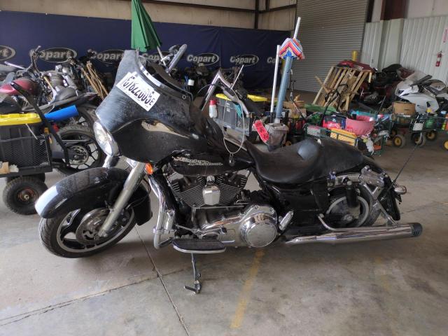 2011 HARLEY-DAVIDSON FLHX - 1HD1KB415BB643964