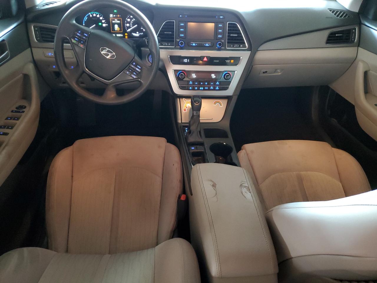 HYUNDAI SONATA HYBRID