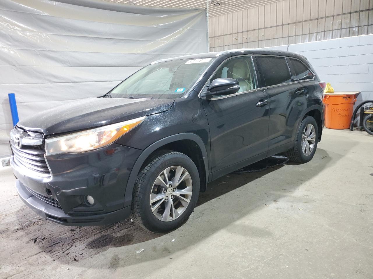 TOYOTA HIGHLANDER XLE