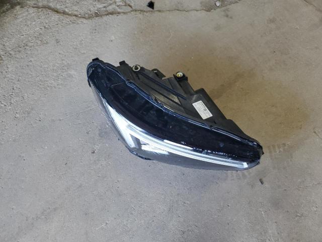 2025 VOLVO XC40 CORE YV4L12UJ5S2603636