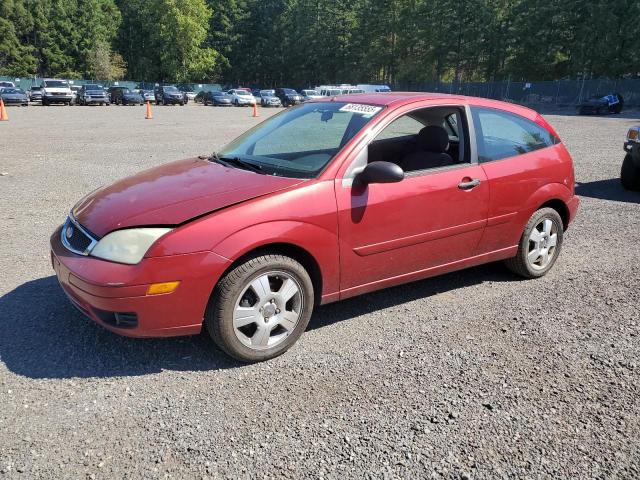 FORD FOCUS ZX3 2005 red  gas 3FAFP31NX5R107068 photo #1