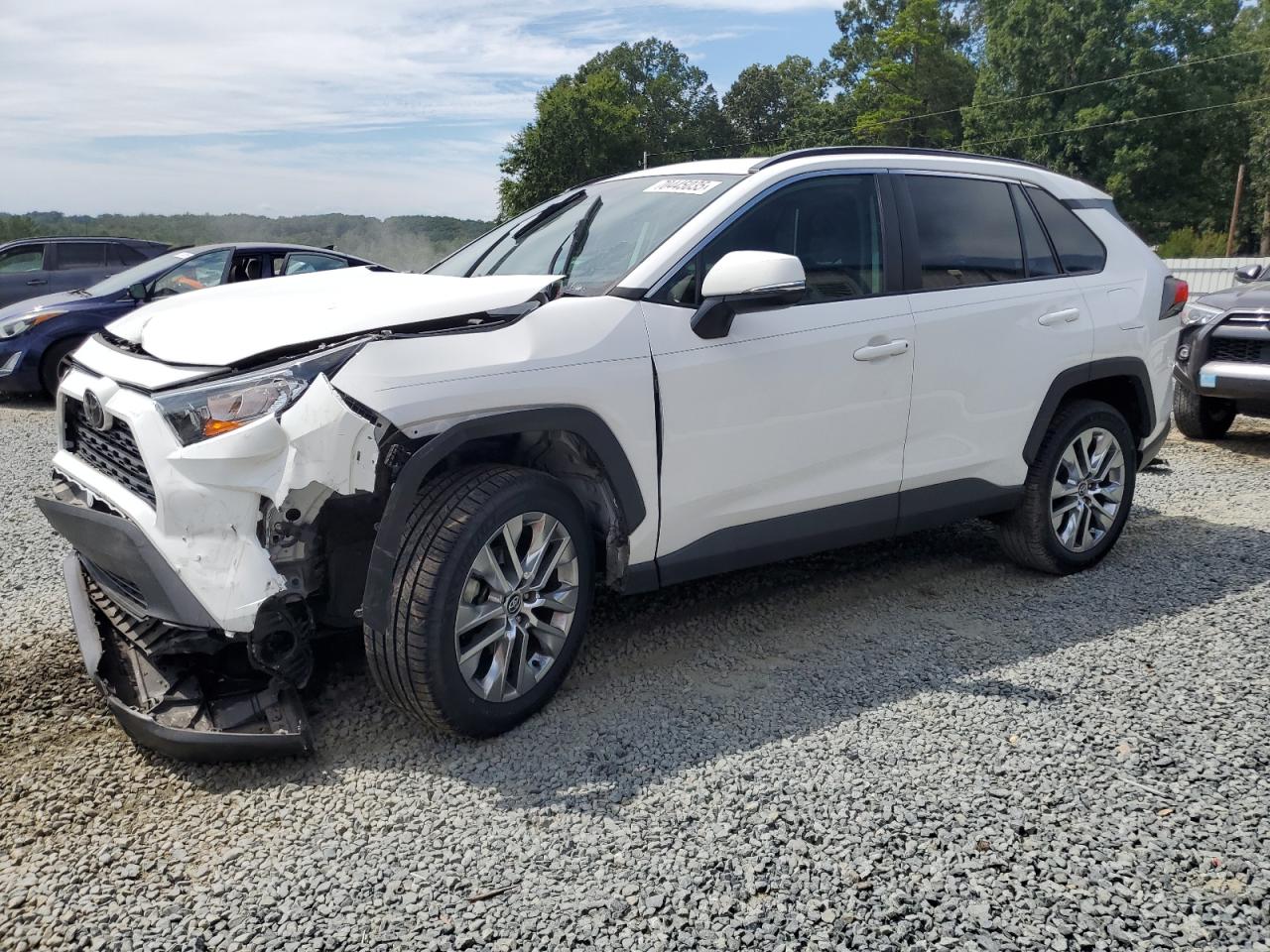 TOYOTA RAV4 XLE PREMIUM