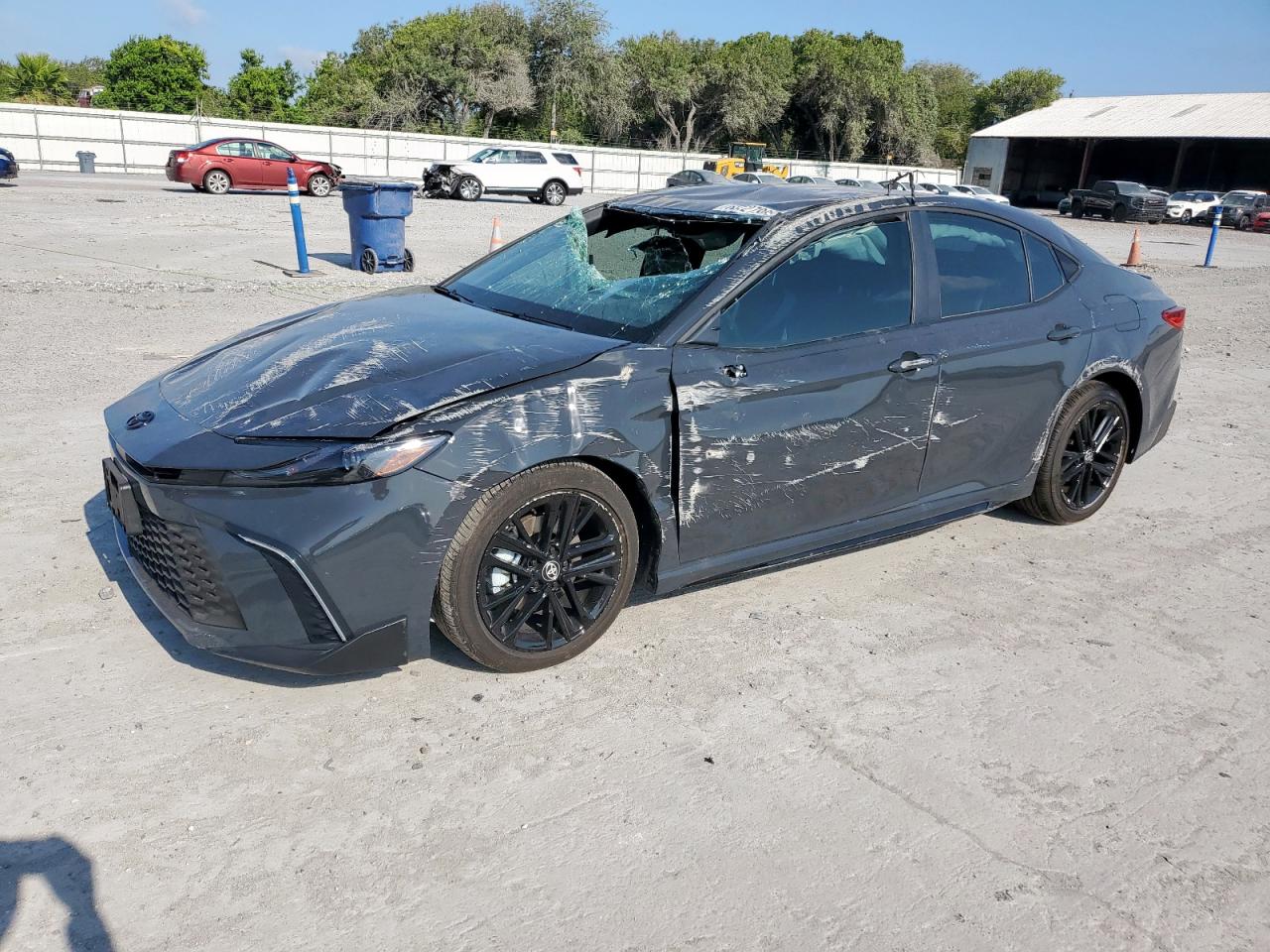 TOYOTA CAMRY XSE