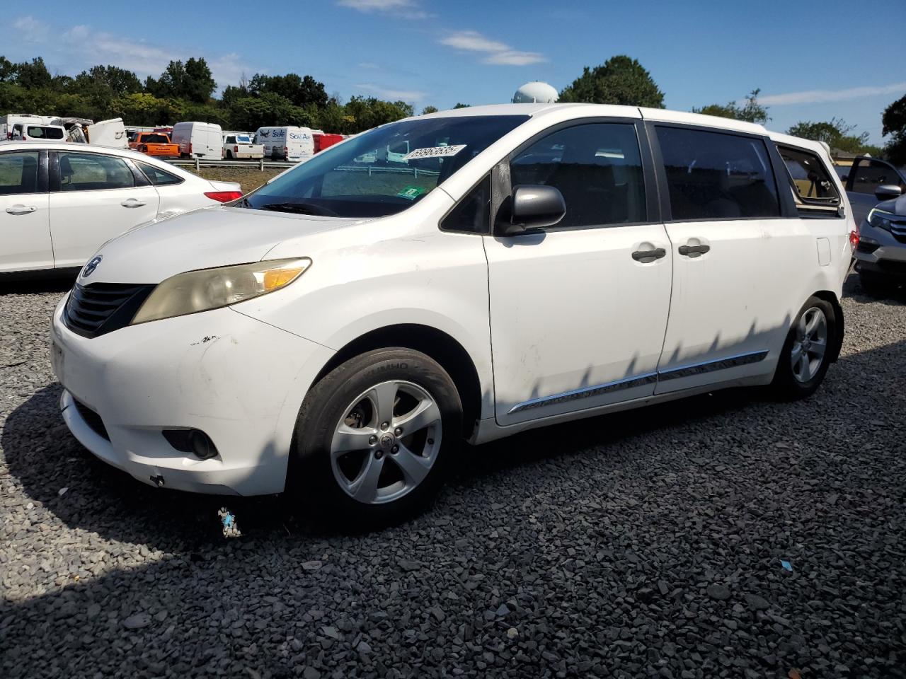 TOYOTA SIENNA