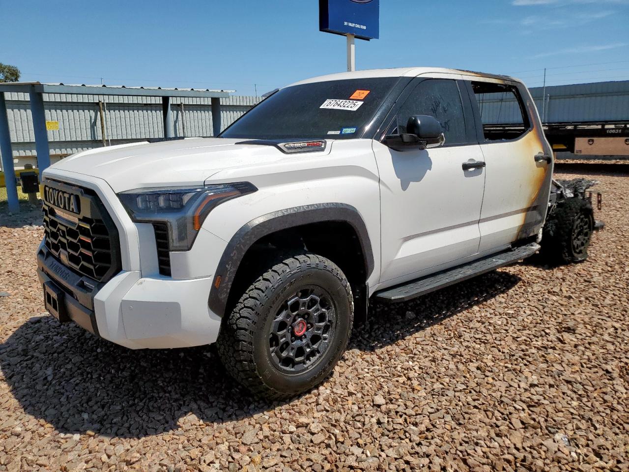 TOYOTA TUNDRA CREWMAX LIMITED