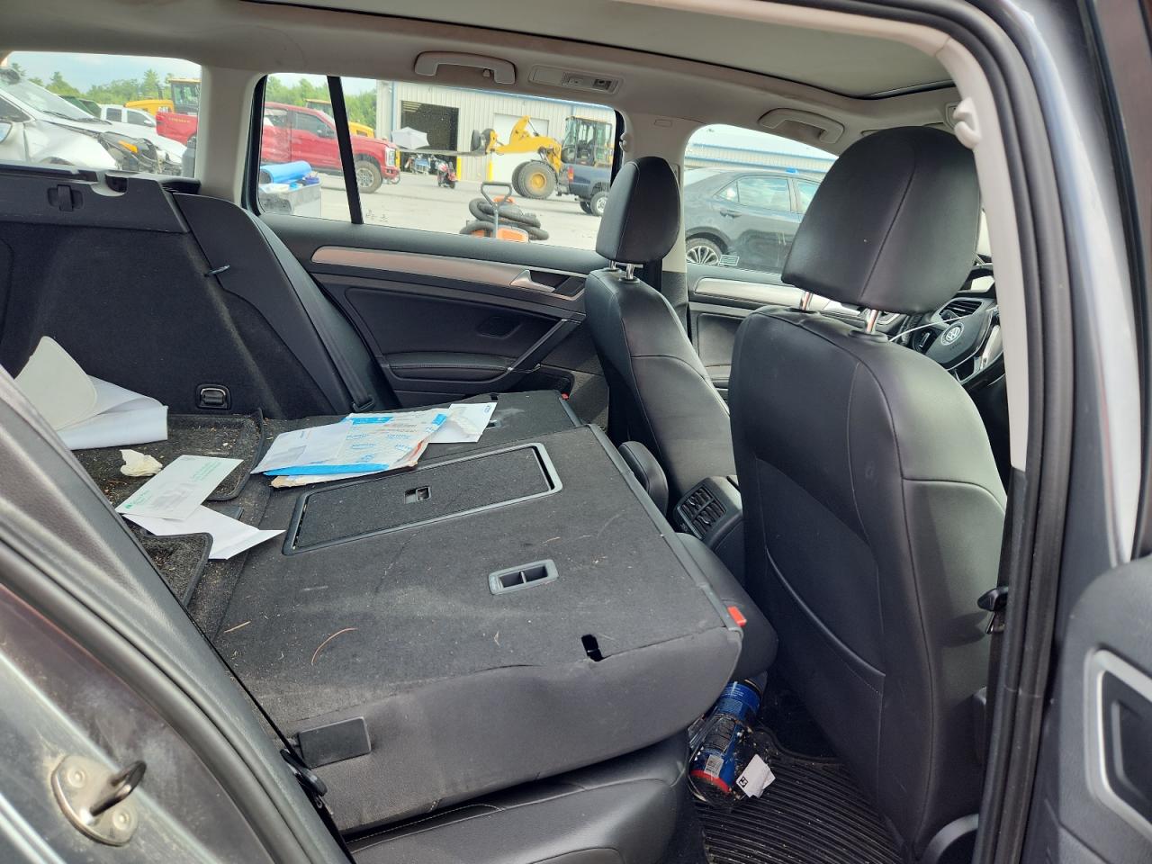 VOLKSWAGEN GOLF SPORTSVAN TDI S