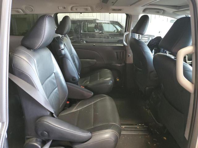 2018 TOYOTA SIENNA SE - 5TDXZ3DC8JS908902