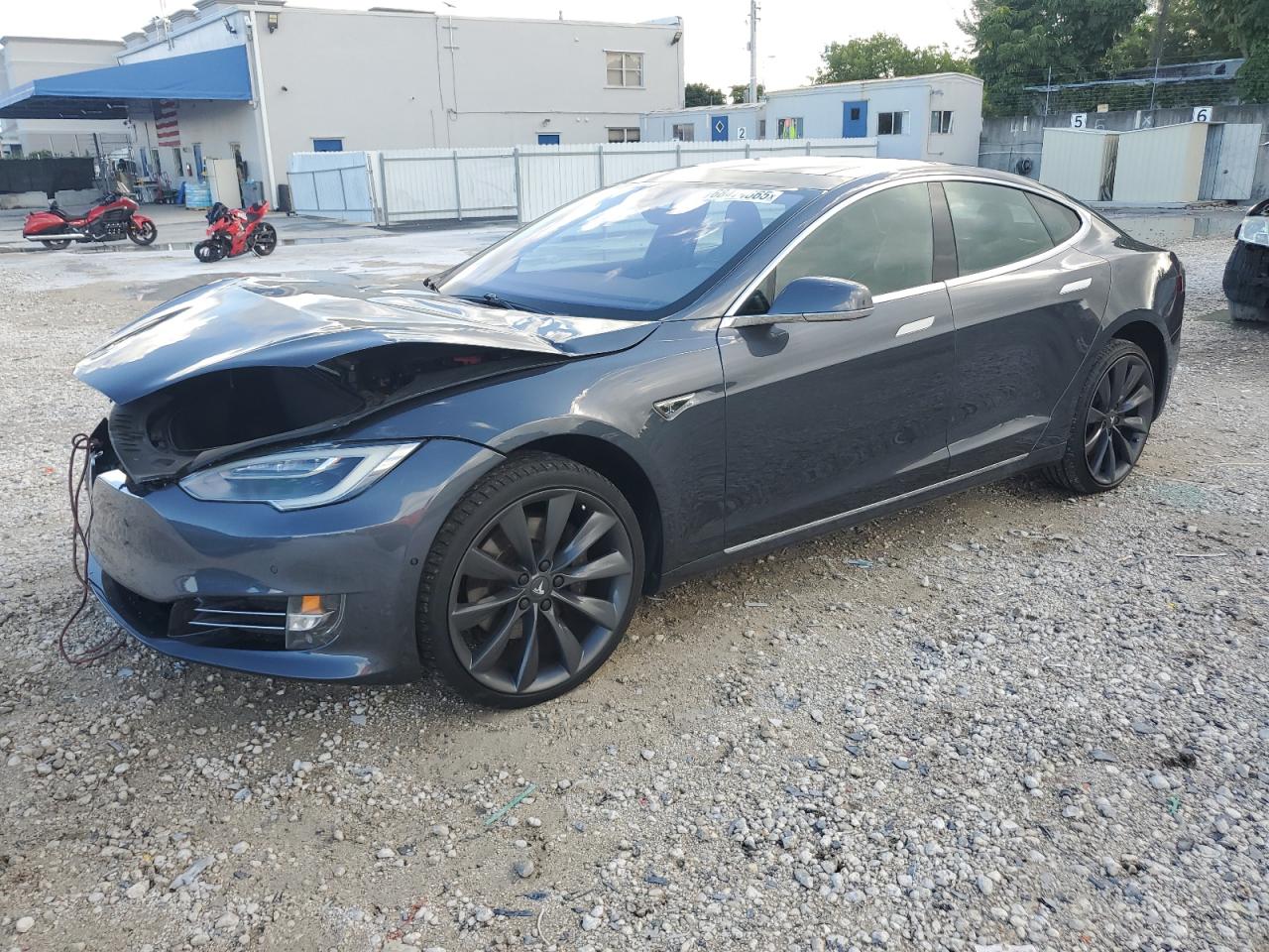 TESLA MODEL S