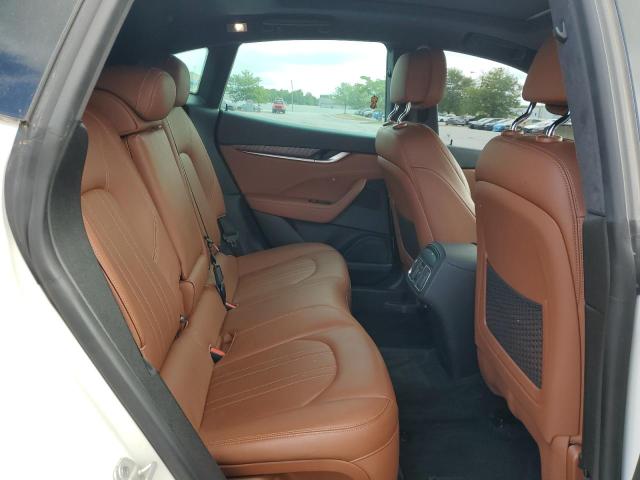 2018 MASERATI LEVANTE ZN661XUA2JX288310