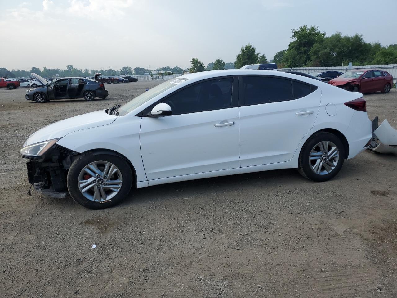 HYUNDAI ELANTRA SEL