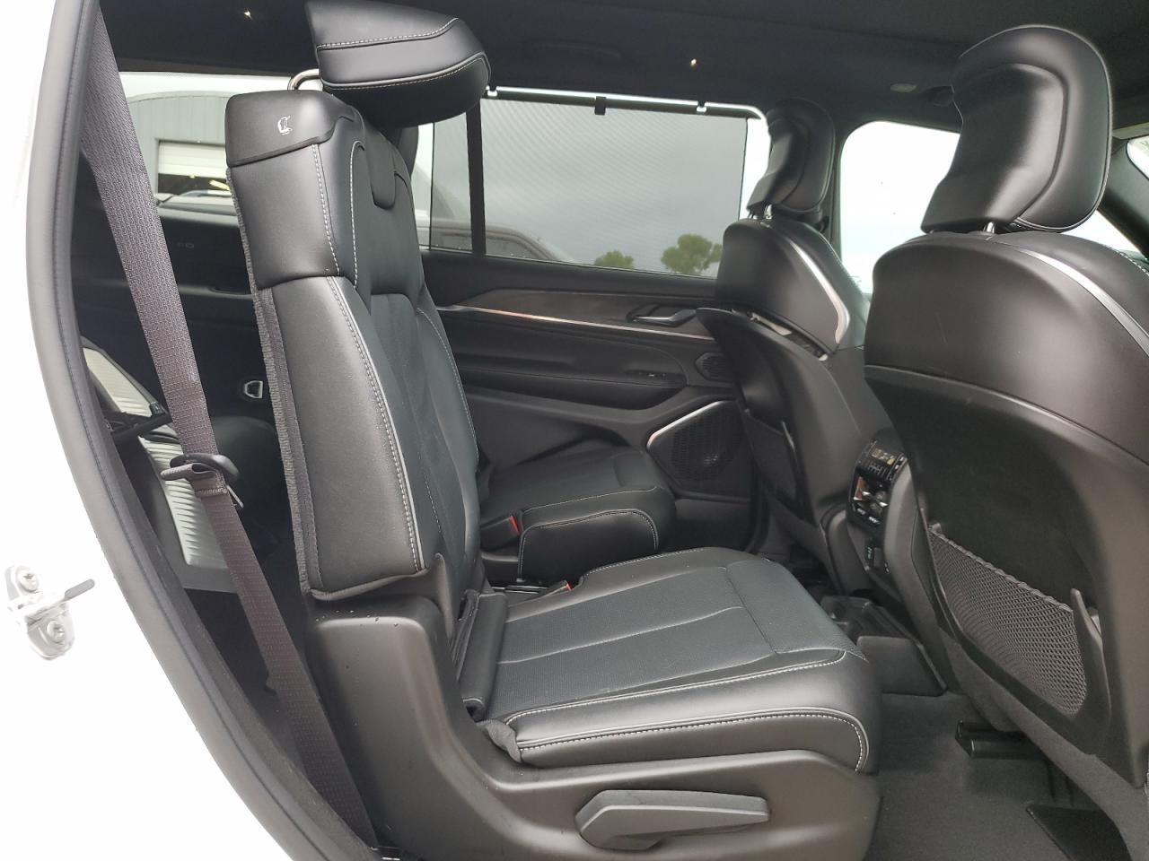 JEEP GRAND CHEROKEE L OVERLAND