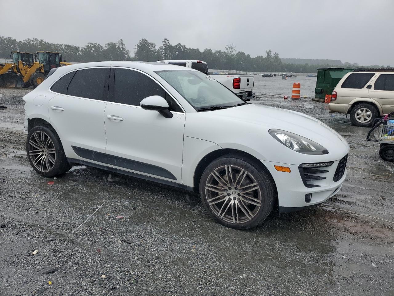 PORSCHE MACAN S