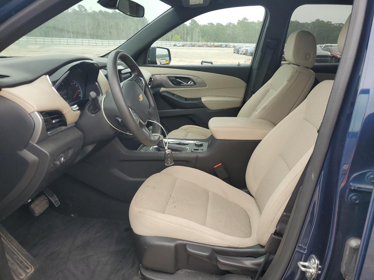 CHEVROLET TRAVERSE LS