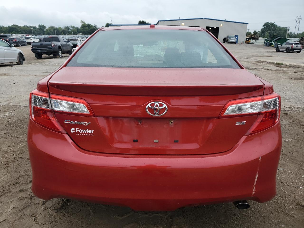 TOYOTA CAMRY BASE