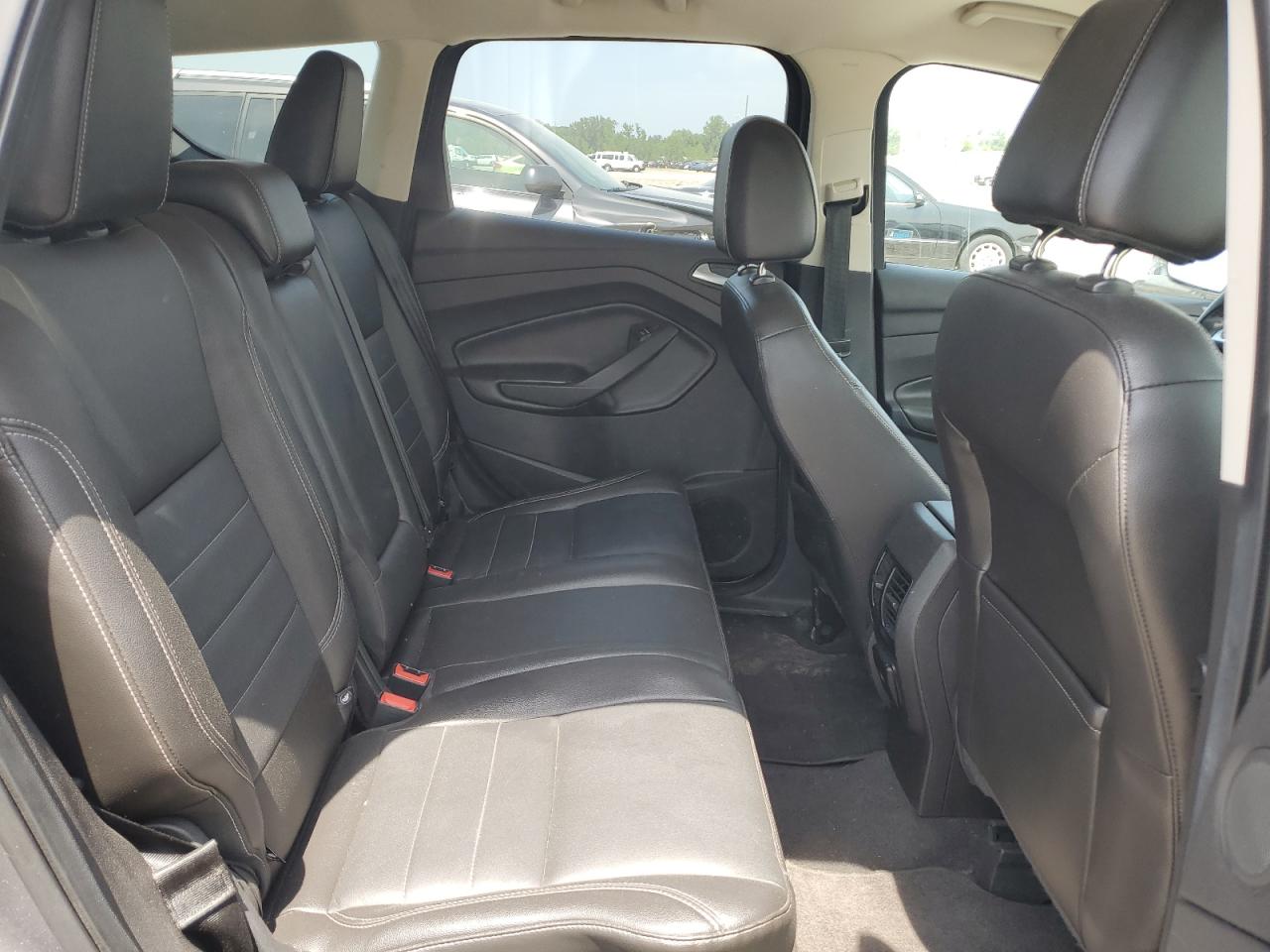 FORD ESCAPE TITANIUM