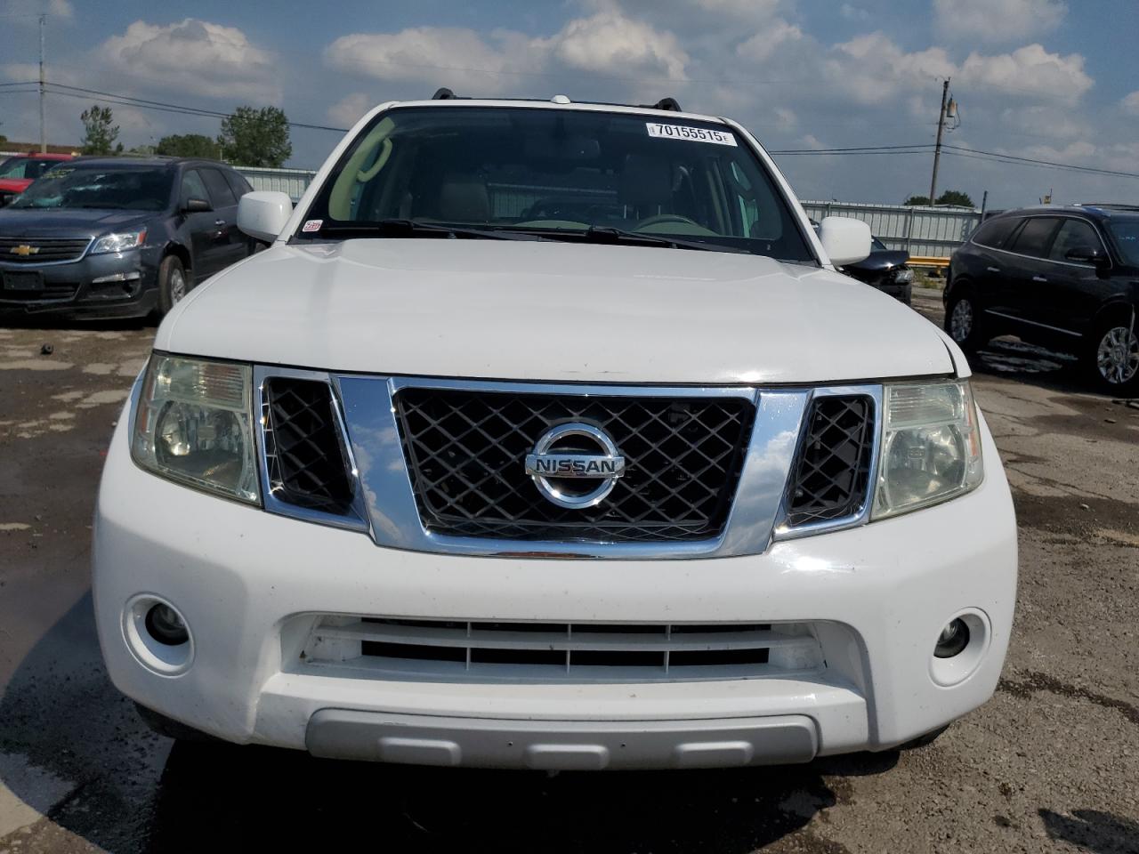 NISSAN PATHFINDER LE