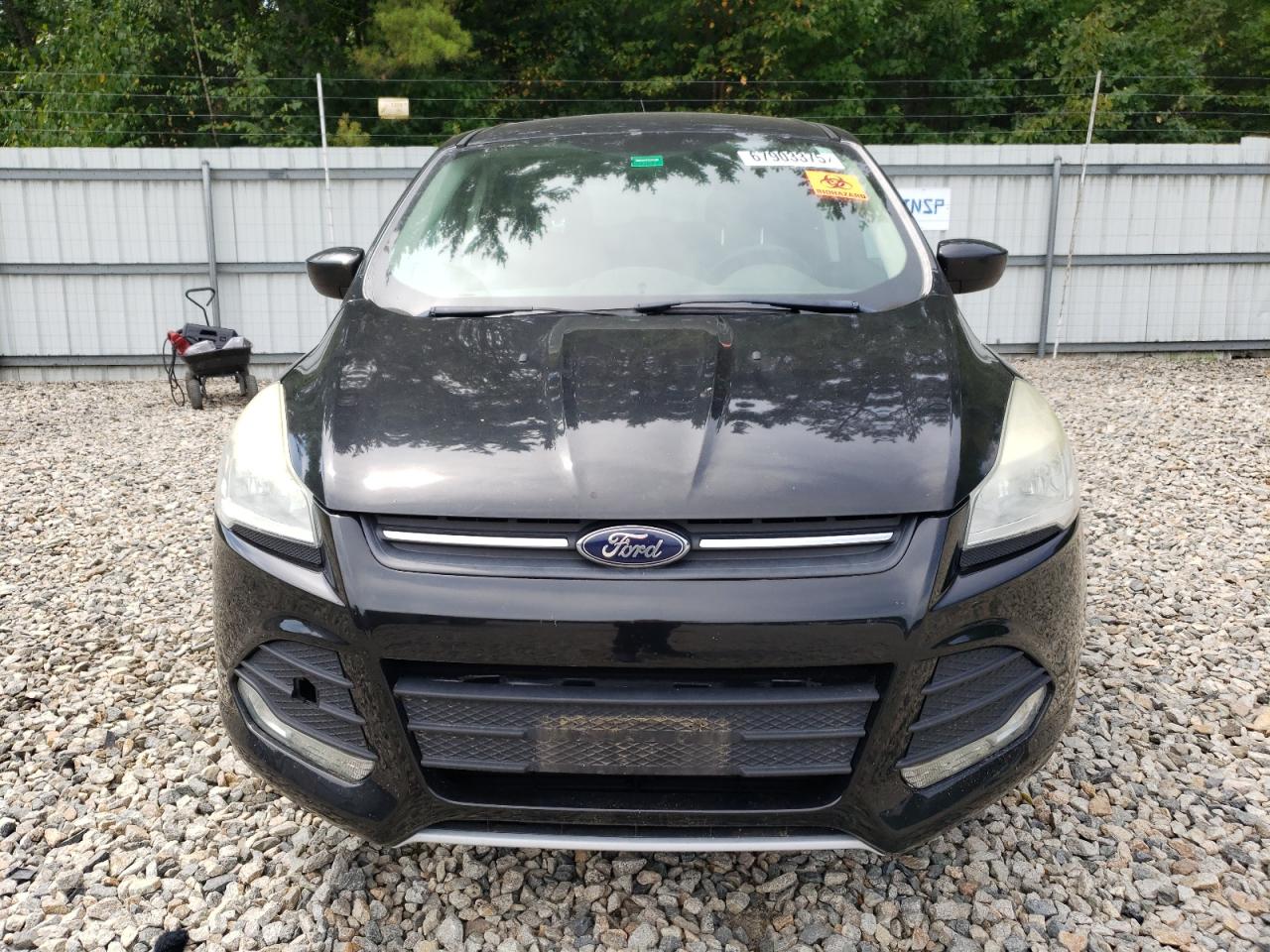 FORD ESCAPE SE