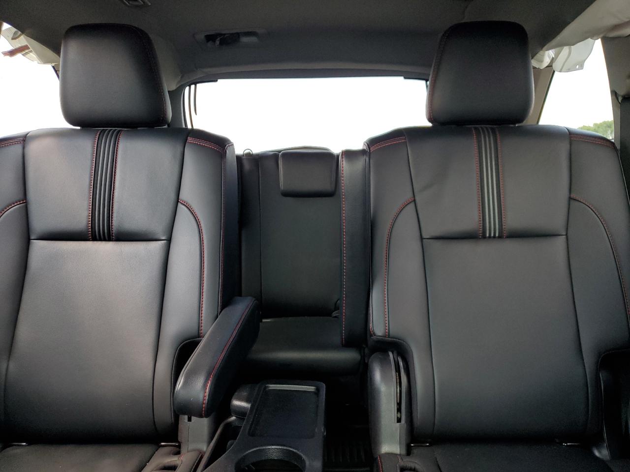 TOYOTA HIGHLANDER SE