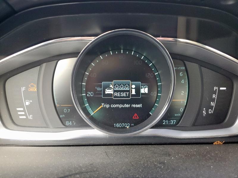 2015 VOLVO S60 PREMIE YV140MFB7F1315778