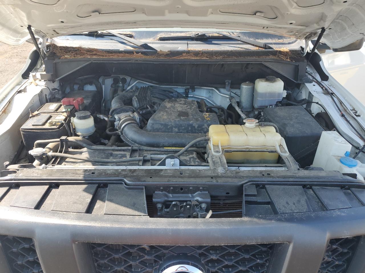 NISSAN NV2500 2500 S