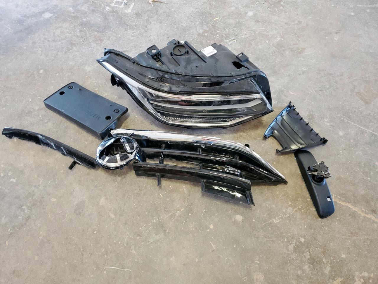 VOLKSWAGEN TIGUAN SE R-LINE BLACK