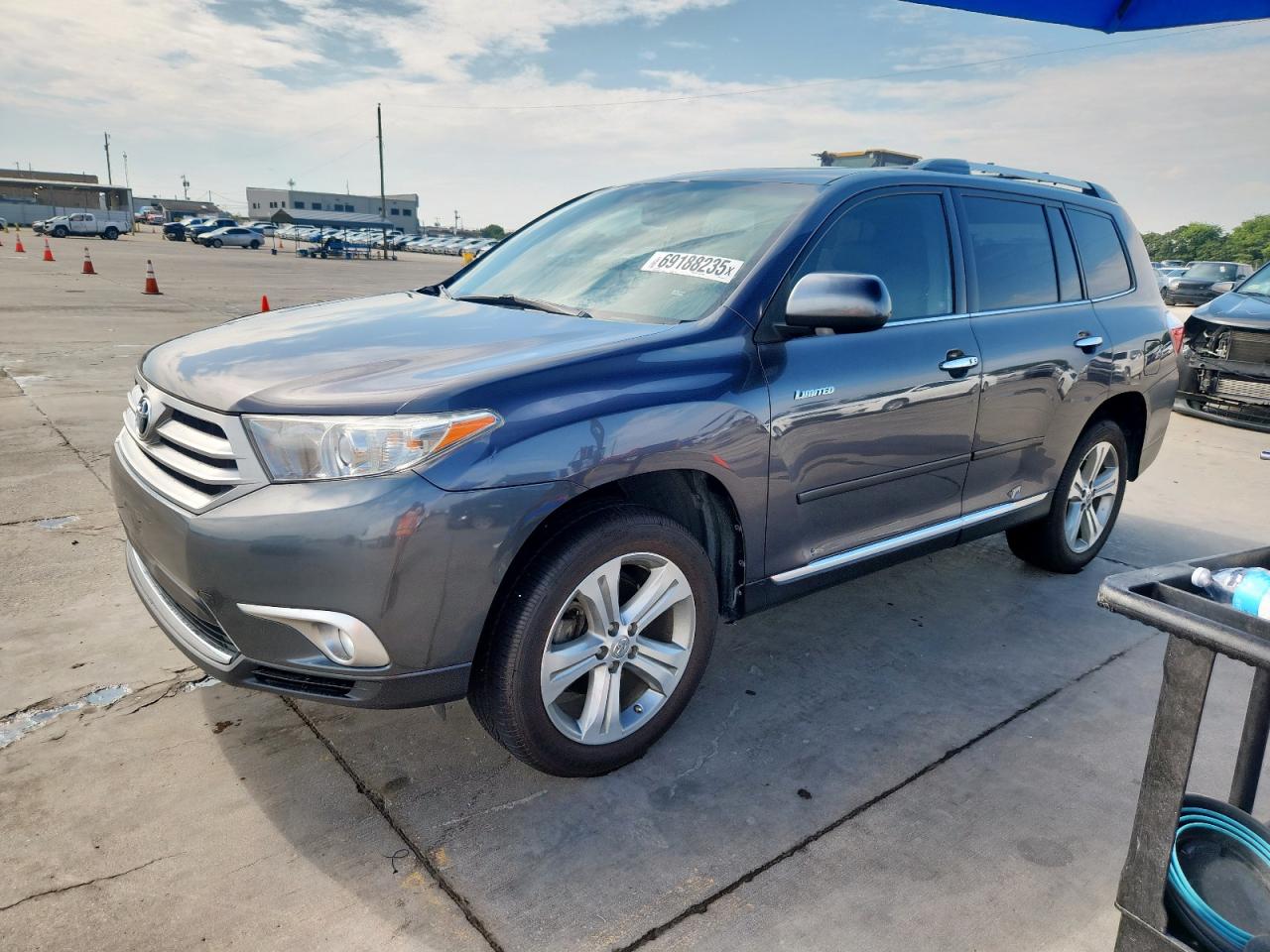TOYOTA HIGHLANDER LIMITED