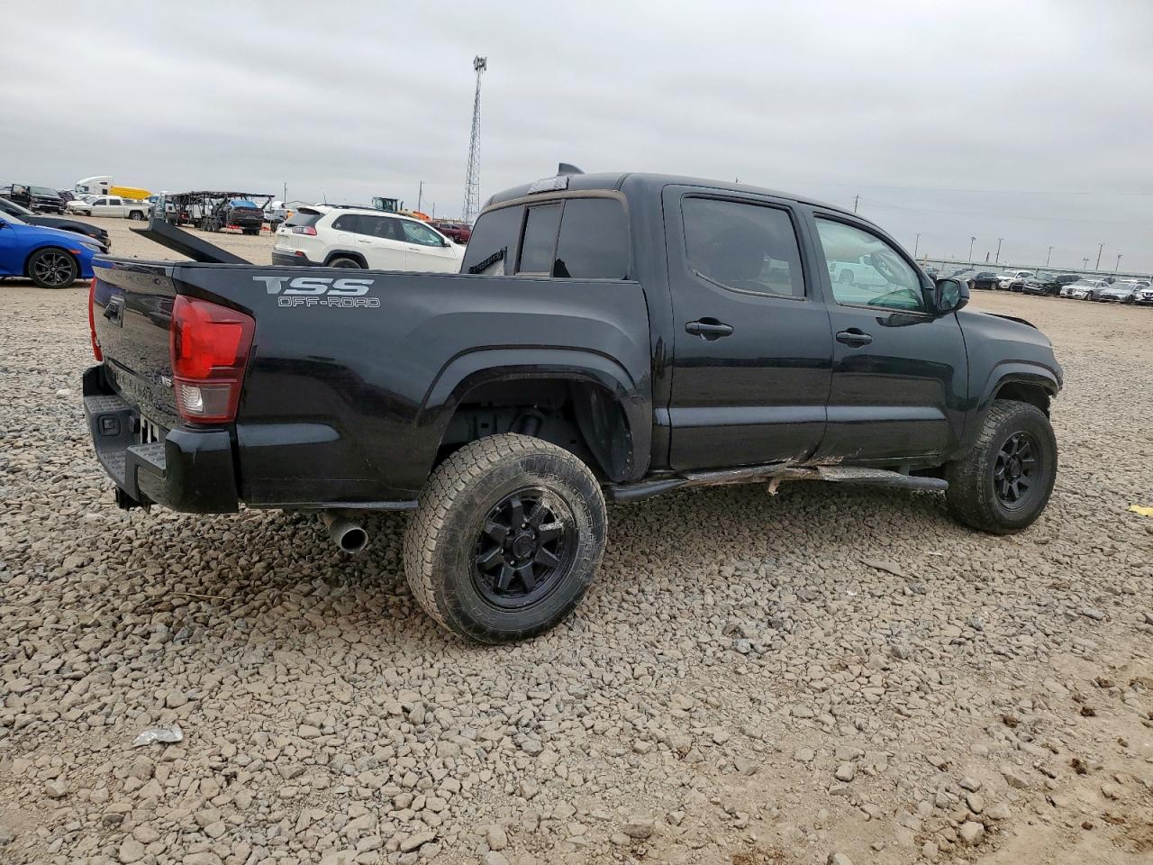 Lot #3311517289 2023 TOYOTA TACOMA DOU