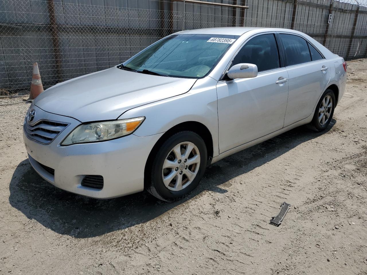 TOYOTA CAMRY BASE