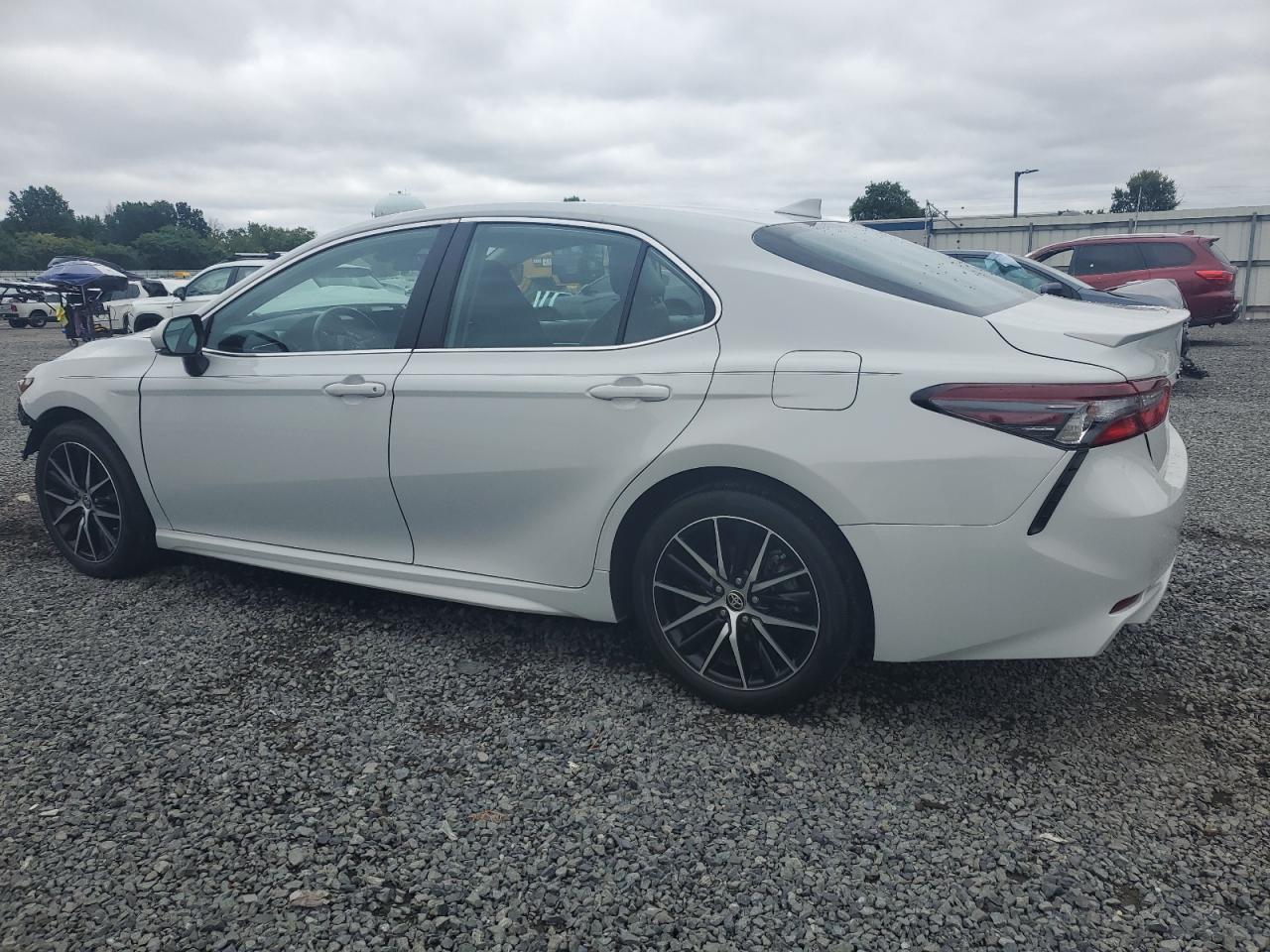 TOYOTA CAMRY SE NIGHT SHADE