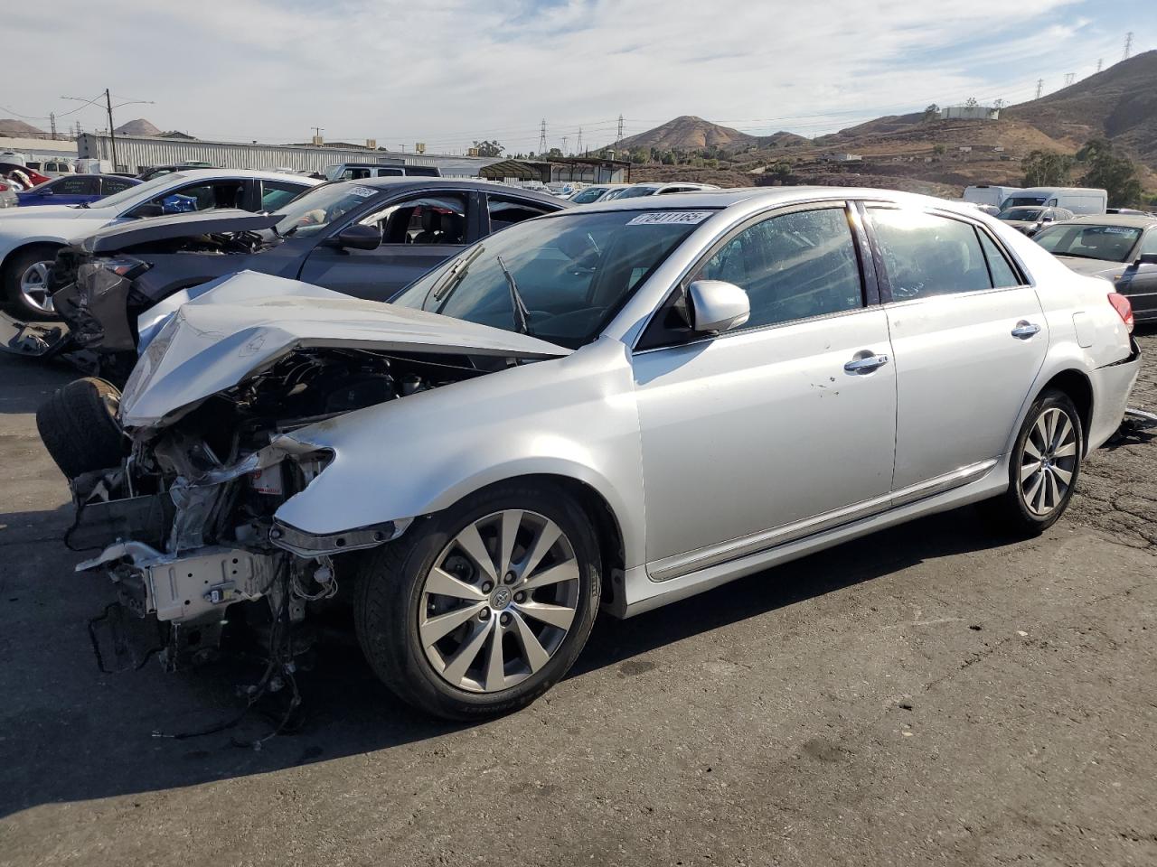 TOYOTA AVALON BASE