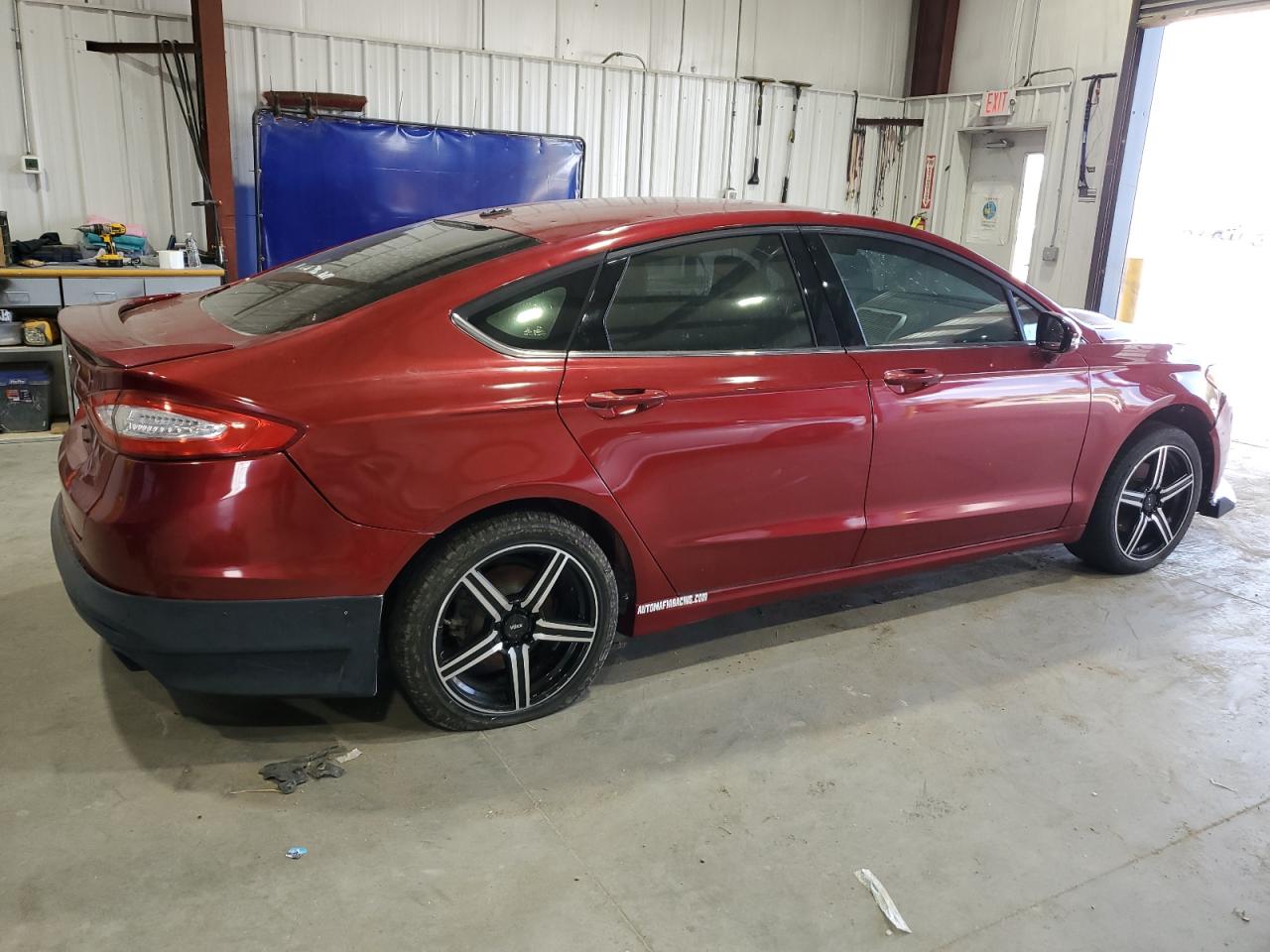 FORD FUSION SE