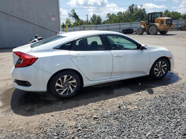 2017 HONDA CIVIC EX 2HGFC2F70HH558747